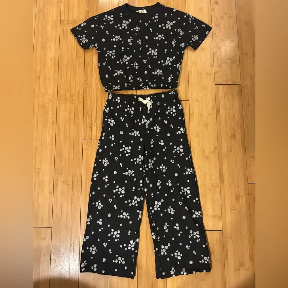 Jessica Simpson Floral Black and White Youth 2-Piece Set